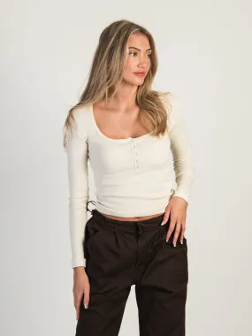 HARLOW DAPHNE LONG SLEEVE HENLEY - CREAM